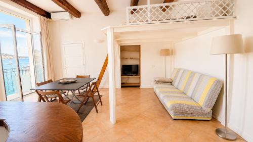 Nice loft sur mer & port - balcon & clim