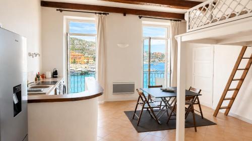 Nice loft sur mer & port - balcon & clim