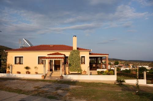 Hilltop House Dikella