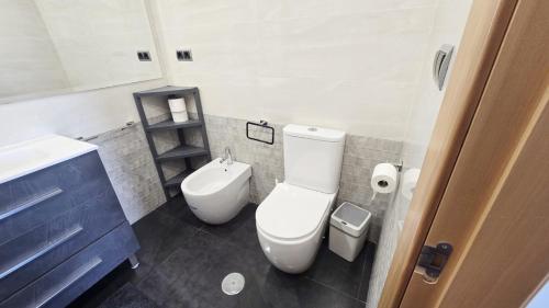 Charming 1-Bedroom Apartment on Calle Timón