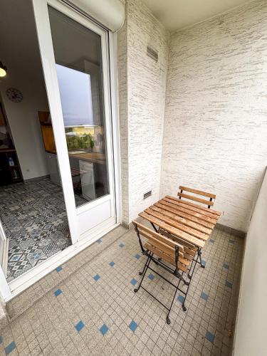 Le Skyline - F2 avec Balcon et vue Strasbourg - Parking Privé Gratuit - Commerces à Proximité