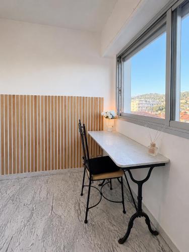Bright Cannes Apartment with View