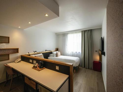 Mercure Avignon TGV Hotel & Spa photo 52