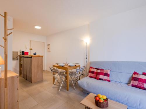 Studio Régina-15 by Interhome