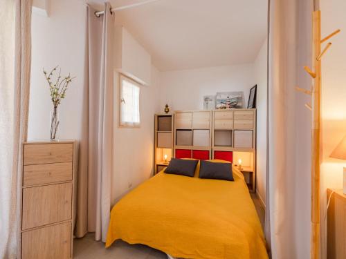 Studio Régina-15 by Interhome