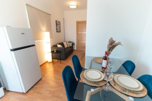 Nero Blu Beachfront, Sunrise & Sea Views