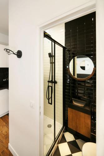 Appartement proche des celebres puces de Paris 4P