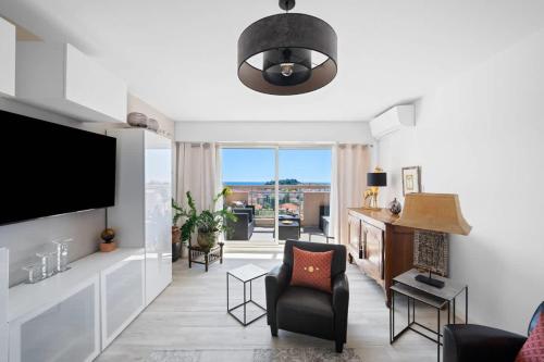 Superbe 2p terrasse vue mer quartier Cimiez