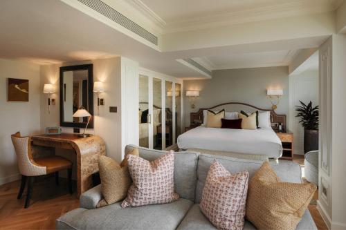 The Athenaeum Hotel & Residences photo 71