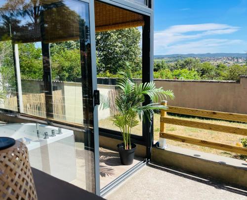 Casa Alma, Vue Cité, jacuzzi balnéo, clim, jardin, parking gratuit