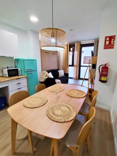 Travel Habitat Orriols - Torrefiel Apartment