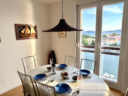 Bonaca Sea & Old Town View Apartment