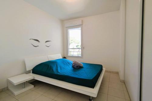 Apartment of 70 m with shared pool in Hyères