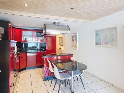 Apartment Center Communal D1 by Interhome