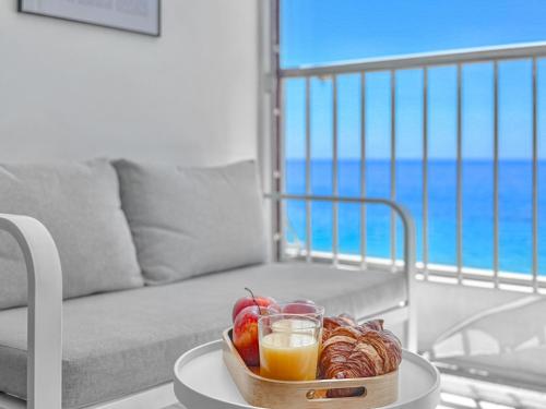 Seafront Beach Corner Apartment