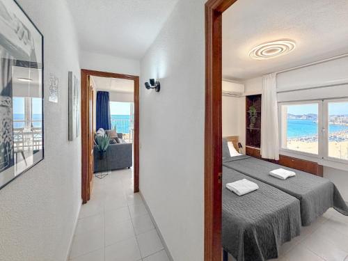 Seafront Beach Corner Apartment