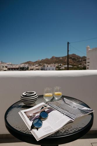 Anora Naxos Suites