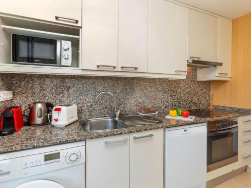 Apartment Odisea by Interhome