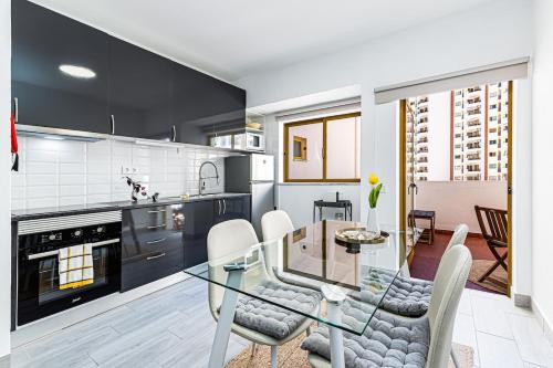 Apartamento T1 a poucos minutos a pé da Praia da Rocha e da Marina de Portimão