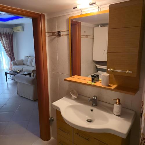 Family Central Apartment