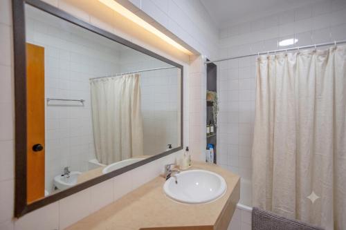 Premium Sea View Flat - 3 Pools, Jacuzzi & Hotel Bar