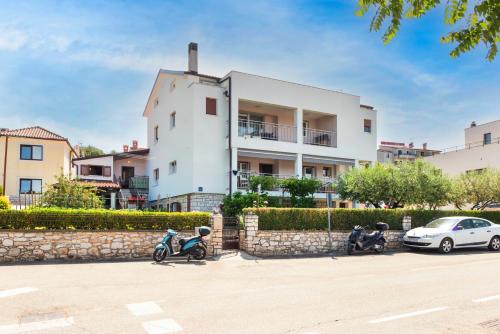 Alida Apartments & Room near the Sea