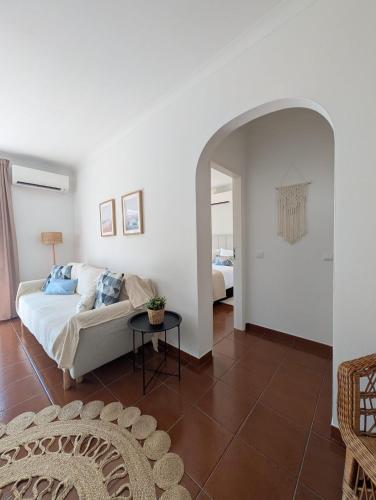 Sunny & bright apartment 1br in Lagos