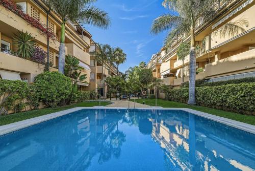 Residencial Playa Alicate