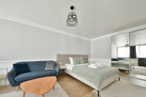 Elegant Studio near Champs Elysees and Madeleine