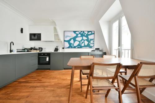 Cozy and Chic 1BR Near Champs Elysees