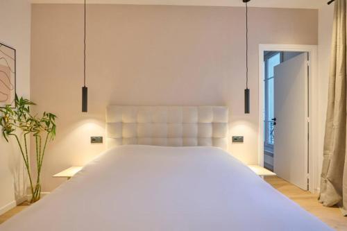Chic Cozy 1BR Near Eiffel Tower Netflix and WiFi