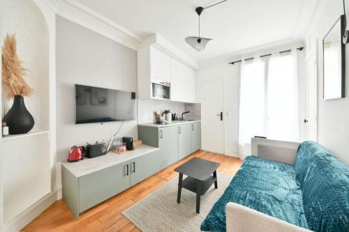 Cozy 1BR by Eiffel Tower and Seine Comfort Charm