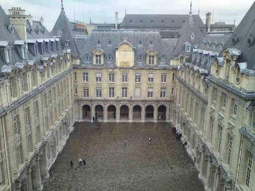 Charming Studio Pantheon Sorbonne Latin Quarter