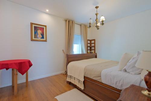 Elegant Guest Room with Hot Tub Full Shared Home
