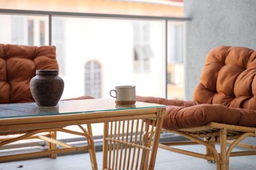 Spacious apartment with terrace and parking