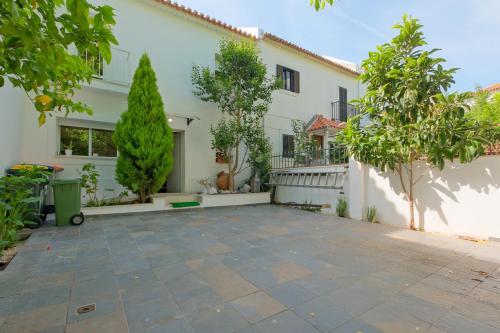 Twin Room in Shared House in Belém