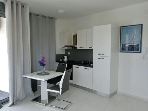 Apartment Lina