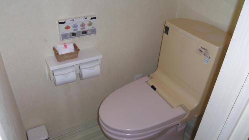 Bathroom sa H-Seven Nishikawaguchi (Adult Only)