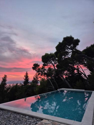 Holiday Home Makar - Sea & Mountain Private Escape with Pool