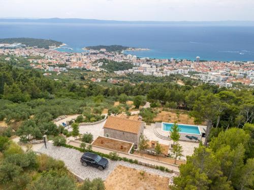 Holiday Home Makar - Sea & Mountain Private Escape with Pool