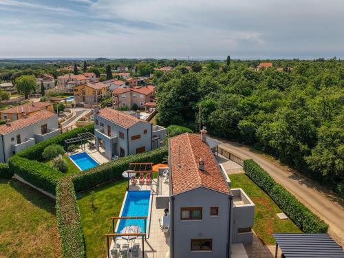 Holiday House Irina G - Pool Private