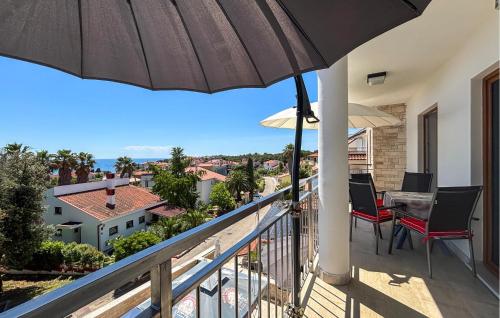 Nice Apartment In Medulin With Lake View
