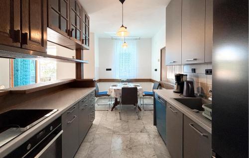 Nice Apartment In Medulin With Lake View