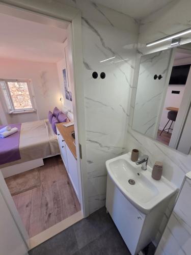 Piccolo Mondo Rooms by Blue Estate