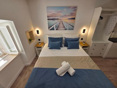Piccolo Mondo Rooms by Blue Estate