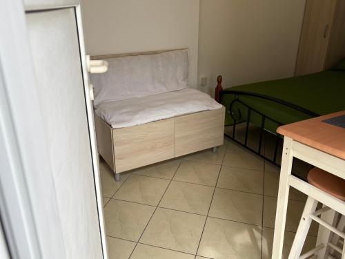 Studio Umag 7126a