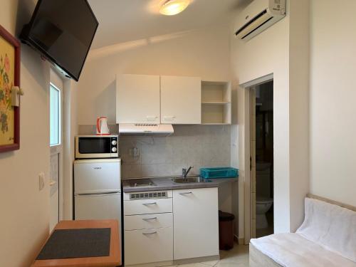 Studio Umag 7126a
