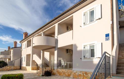 Nice Apartment In Medulin With Wifi