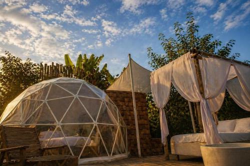 two beds in a greenhouse in a garden at 4sky in Ban Kai Noi