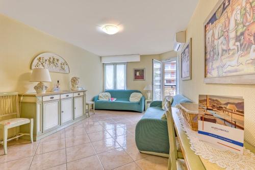 Garden View Daturas with Balcony - Happy Rentals
